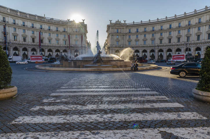 167 - Italia - Roma - plaza de La Republica y fuente de las Nayades